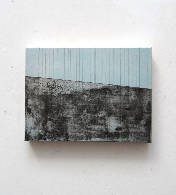 Ruled Cyan Under Asymmetric Black