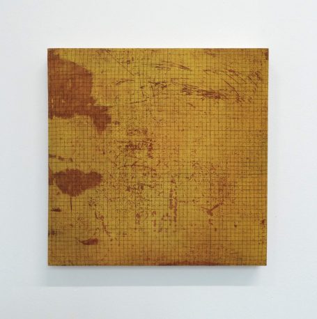 Gridded Black Under Yellow Over Red